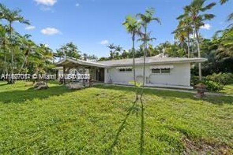Casa en alquiler en Parkland, Florida, 4 dormitorios, 323.49 m2 № 1932335 - foto 4