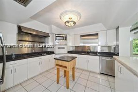 Casa en alquiler en Parkland, Florida, 4 dormitorios, 323.49 m2 № 1932335 - foto 21