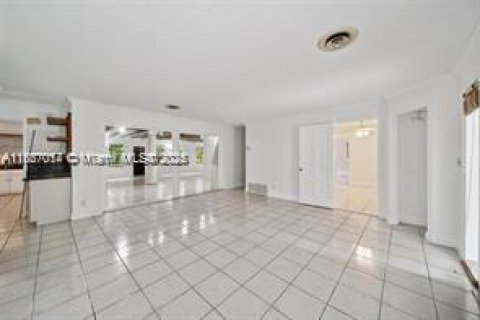 Casa en alquiler en Parkland, Florida, 4 dormitorios, 323.49 m2 № 1932335 - foto 19