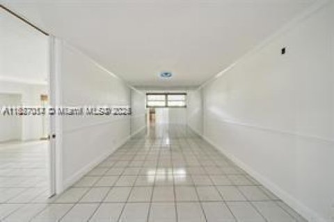 Casa en alquiler en Parkland, Florida, 4 dormitorios, 323.49 m2 № 1932335 - foto 12