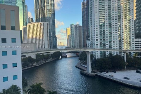 Condo in Miami, Florida, 1 bedroom  № 1999091 - photo 5