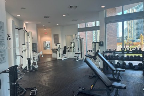 Condo in Miami, Florida, 1 bedroom  № 1999091 - photo 6