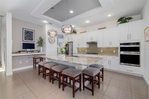House in Bradenton, Florida 4 bedrooms, 348.01 sq.m. № 1783239 - photo 16