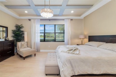 House in Bradenton, Florida 4 bedrooms, 348.01 sq.m. № 1783239 - photo 26