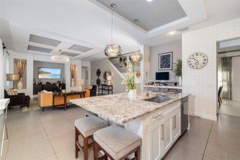 House in Bradenton, Florida 4 bedrooms, 348.01 sq.m. № 1783239 - photo 18