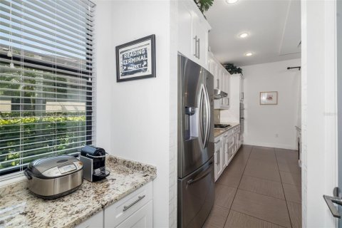 House in Bradenton, Florida 4 bedrooms, 348.01 sq.m. № 1783239 - photo 21