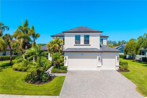 House in Bradenton, Florida 4 bedrooms, 348.01 sq.m. № 1783239 - photo 1