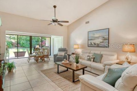 Condo in Sarasota, Florida, 3 bedrooms  № 1635126 - photo 9