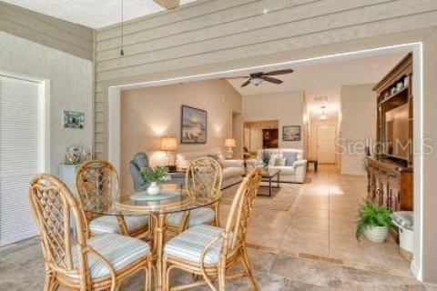 Condo in Sarasota, Florida, 3 bedrooms  № 1635126 - photo 12