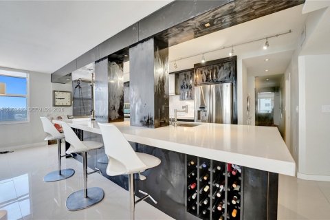Copropriété à vendre à Hollywood, Floride: 2 chambres, 173.54 m2 № 2068100 - photo 17