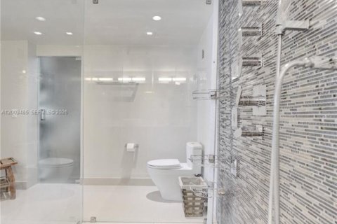 Copropriété à vendre à Hollywood, Floride: 2 chambres, 173.54 m2 № 2068100 - photo 30