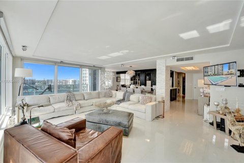 Copropriété à vendre à Hollywood, Floride: 2 chambres, 173.54 m2 № 2068100 - photo 6
