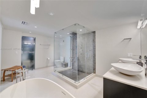 Copropriété à vendre à Hollywood, Floride: 2 chambres, 173.54 m2 № 2068100 - photo 27