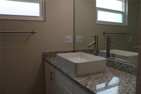 Villa ou maison à louer à Bradenton, Floride: 3 chambres, 215.44 m2 № 1837184 - photo 20
