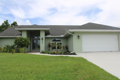 Villa ou maison à louer à Bradenton, Floride: 3 chambres, 215.44 m2 № 1837184 - photo 1