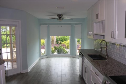 Villa ou maison à louer à Bradenton, Floride: 3 chambres, 215.44 m2 № 1837184 - photo 5