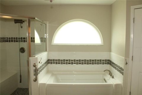 Villa ou maison à louer à Bradenton, Floride: 3 chambres, 215.44 m2 № 1837184 - photo 16