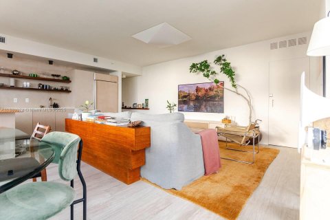 Купить кондоминиум в Майами, Флорида 3 спальни, 133.31м2, № 2015560 - фото 2