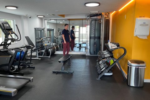 Condo in Miami, Florida, 1 bedroom  № 2065184 - photo 8