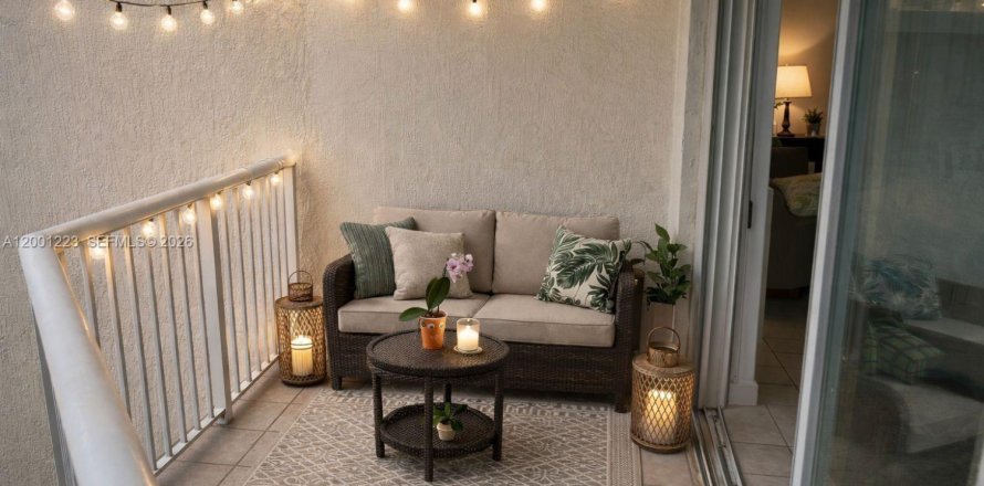 Condo in Miami, Florida, 1 bedroom  № 2065184