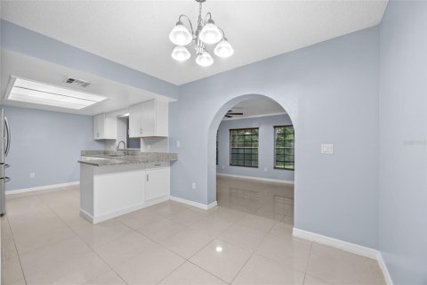 House in Deltona, Florida 3 bedrooms, 160.16 sq.m. № 1823325 - photo 29