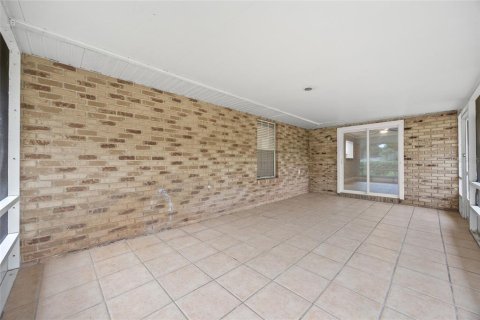 House in Deltona, Florida 3 bedrooms, 160.16 sq.m. № 1823325 - photo 25