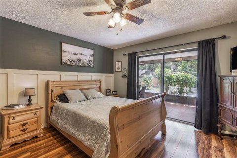 House in Mount Dora, Florida 3 bedrooms, 136.47 sq.m. № 1902441 - photo 16