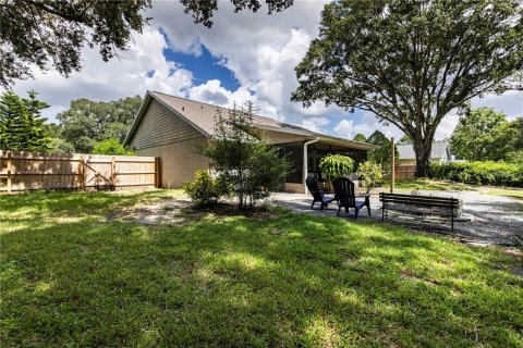 House in Mount Dora, Florida 3 bedrooms, 136.47 sq.m. № 1902441 - photo 25