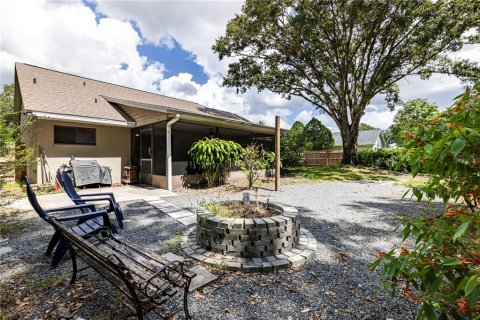 House in Mount Dora, Florida 3 bedrooms, 136.47 sq.m. № 1902441 - photo 26