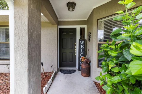 House in Mount Dora, Florida 3 bedrooms, 136.47 sq.m. № 1902441 - photo 7