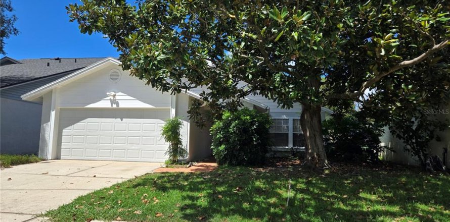 House in Winter Park, Florida 3 bedrooms, 148.64 sq.m. № 1884068