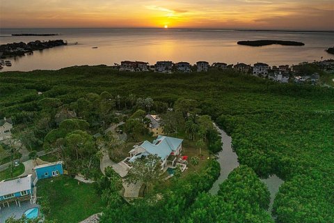 Купить виллу или дом в Тарпон-Спрингс, Флорида 12 комнат, 325.44м2, № 2095130 - фото 8