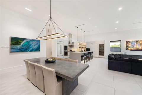 Villa ou maison à vendre à Davie, Floride: 5 chambres, 351.26 m2 № 1954562 - photo 11