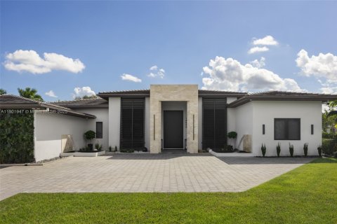 Villa ou maison à vendre à Davie, Floride: 5 chambres, 351.26 m2 № 1954562 - photo 4