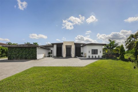 Villa ou maison à vendre à Davie, Floride: 5 chambres, 351.26 m2 № 1954562 - photo 3