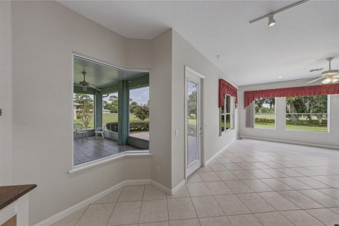 House in Winter Haven, Florida 4 bedrooms, 236.9 sq.m. № 2223374 - photo 21