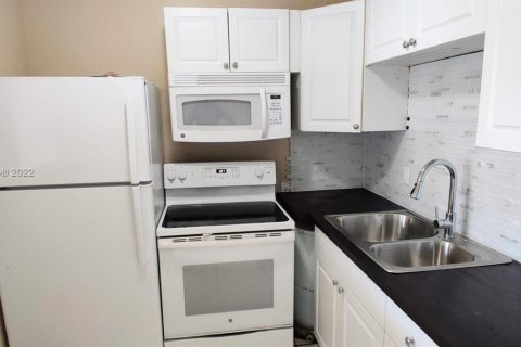 Condominio en venta en West Palm Beach, Florida, 1 dormitorio, 61.59 m2 № 1867851 - foto 8