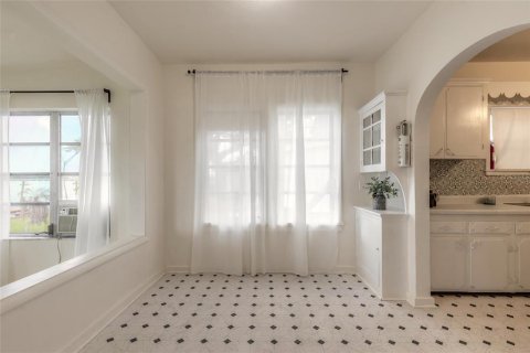 Villa ou maison à vendre à Daytona Beach, Floride: 2 chambres, 146.6 m2 № 2201266 - photo 5