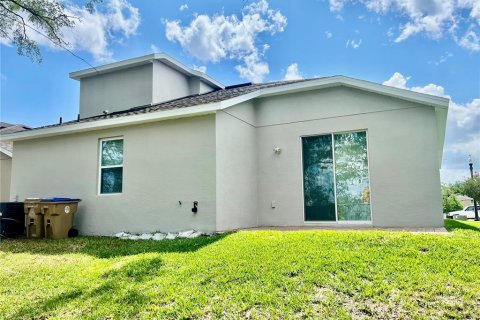 Villa ou maison à vendre à Kissimmee, Floride: 4 chambres, 225.94 m2 № 2131023 - photo 5
