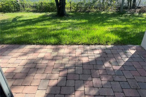 Villa ou maison à vendre à Kissimmee, Floride: 4 chambres, 225.94 m2 № 2131023 - photo 24