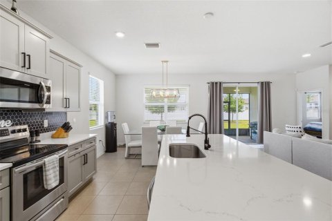 House in Riverview, Florida 3 bedrooms, 153.2 sq.m. № 2216934 - photo 12