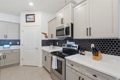 House in Riverview, Florida 3 bedrooms, 153.2 sq.m. № 2216934 - photo 14