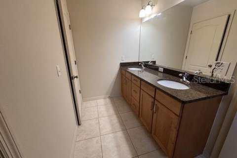 Casa en alquiler en Gainesville, Florida, 3 dormitorios, 146.51 m2 № 1771015 - foto 4