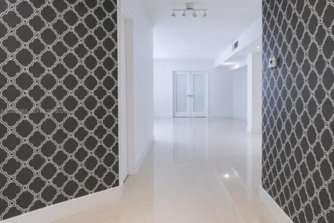 Condo à Miami, Floride, 4 chambres № 2168733