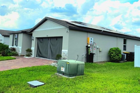 House in Davenport, Florida 4 bedrooms, 180.51 sq.m. № 1919832 - photo 3