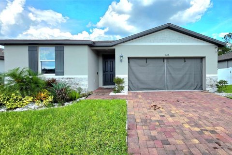 House in Davenport, Florida 4 bedrooms, 180.51 sq.m. № 1919832 - photo 1