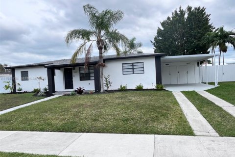 Villa ou maison à Cutler Bay, Floride 3 chambres, 113.81 m2 № 2005107