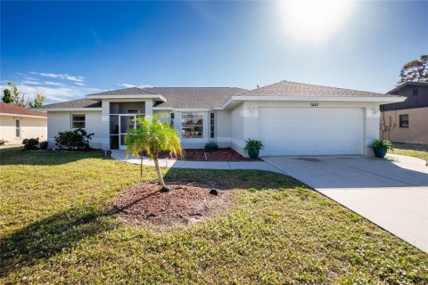 Casa en alquiler en Englewood, Florida, 3 dormitorios, 133.69 m2 № 1555485 - foto 1