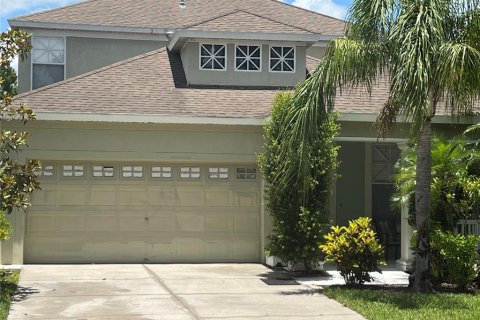 House in Wesley Chapel, Florida 3 bedrooms, 205.13 sq.m. № 1785301 - photo 2