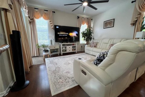 House in Wesley Chapel, Florida 3 bedrooms, 205.13 sq.m. № 1785301 - photo 8
